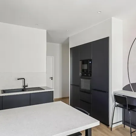 Escapade Lyonnaise - 6 Person In Sans Soucis Apartment *