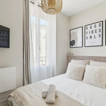 Apartment Escapade Lyonnaise - 6 Person In Sans Soucis